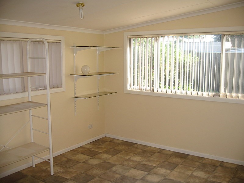 6 Thornbury Street, Parkes NSW 2870