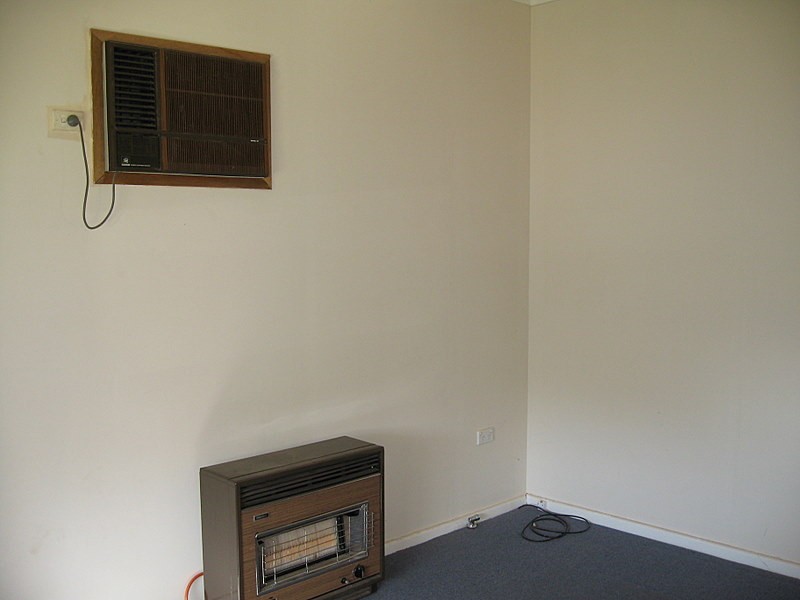 6 Thornbury Street, Parkes NSW 2870