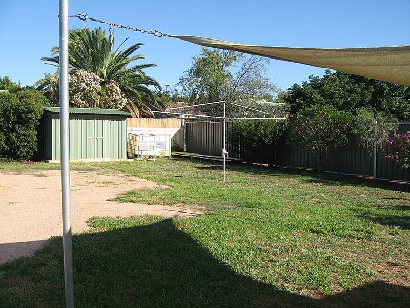 6 Thornbury Street, Parkes NSW 2870