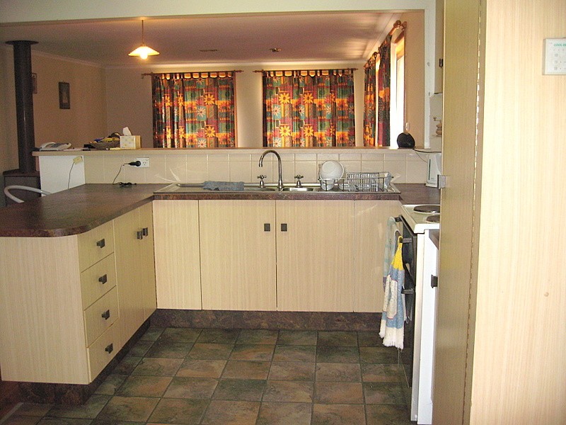 21 Coronation Avenue, Parkes NSW 2870