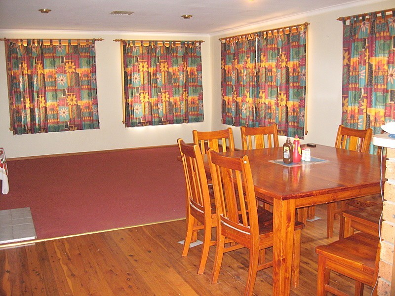 21 Coronation Avenue, Parkes NSW 2870