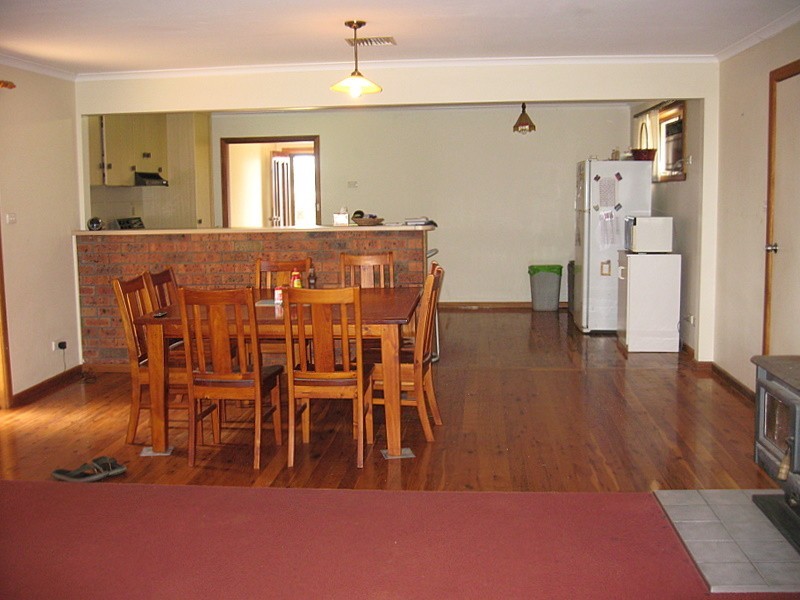 21 Coronation Avenue, Parkes NSW 2870