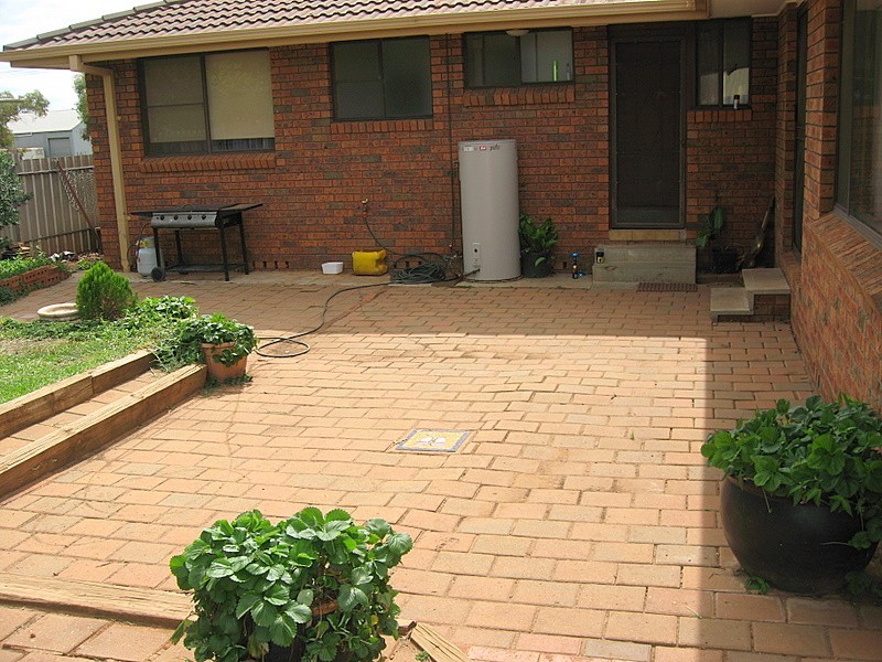 21 Coronation Avenue, Parkes NSW 2870