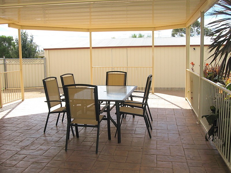 3 John Curtin Street, Parkes NSW 2870