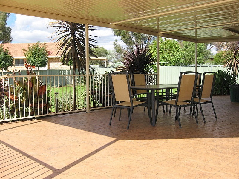 3 John Curtin Street, Parkes NSW 2870