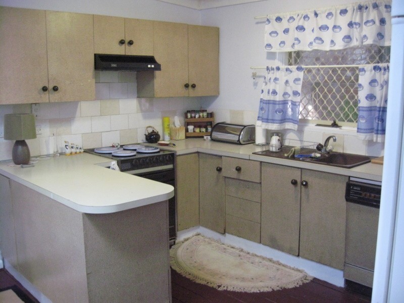 121 Caswell Street, Peak Hill NSW 2869