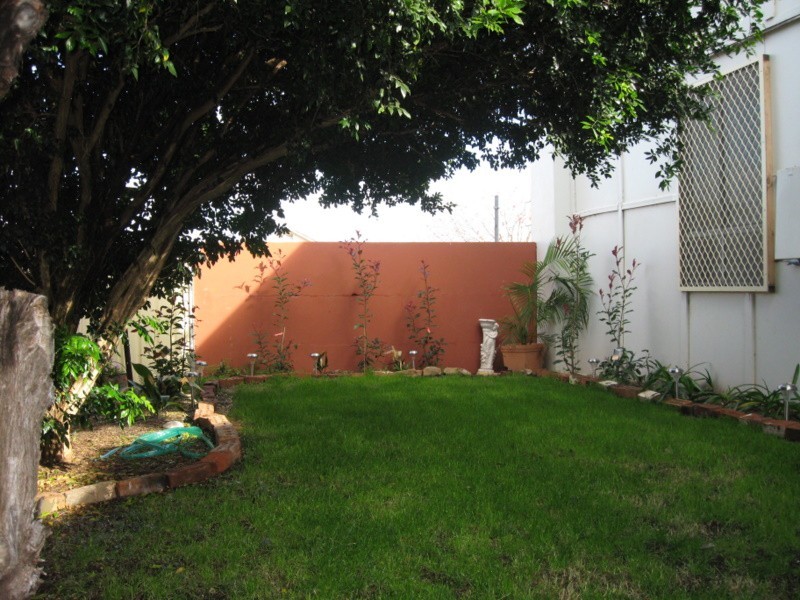 121 Caswell Street, Peak Hill NSW 2869