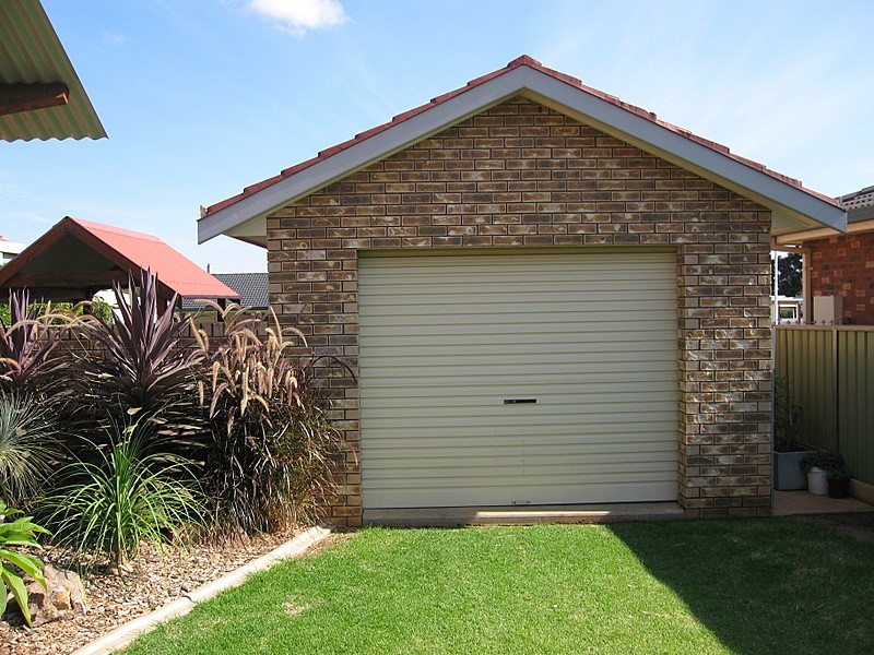 27 Paterson Street, Parkes NSW 2870