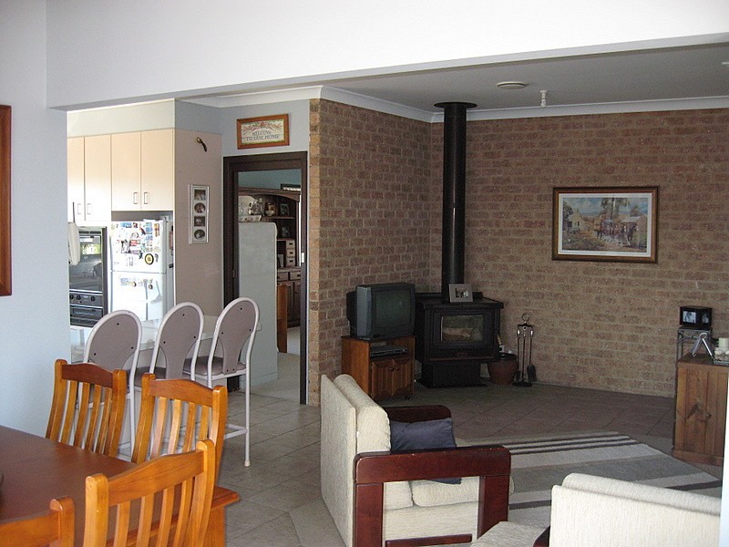 26 Panorama Crescent, Parkes NSW 2870