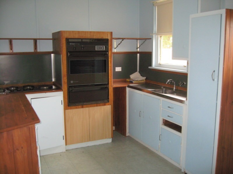 7 Moon Crescent, Parkes NSW 2870