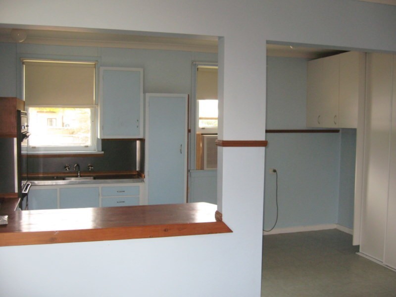 7 Moon Crescent, Parkes NSW 2870