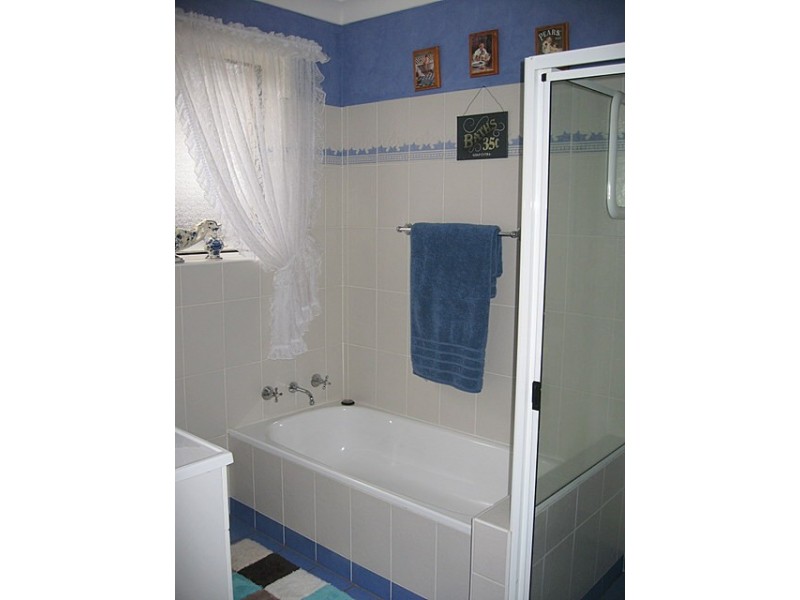 29 Webb Street, Parkes NSW 2870