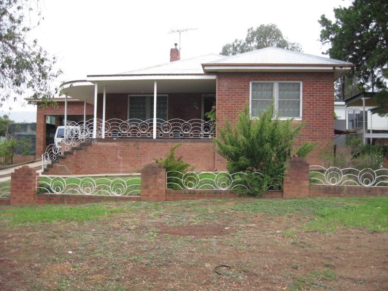 28 Wentworth Street, Parkes NSW 2870