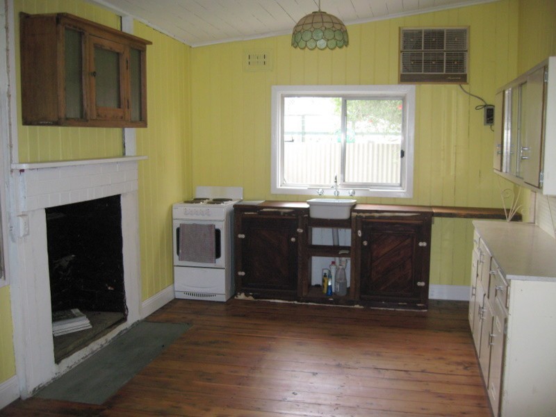 30 Bushman Street, Parkes NSW 2870