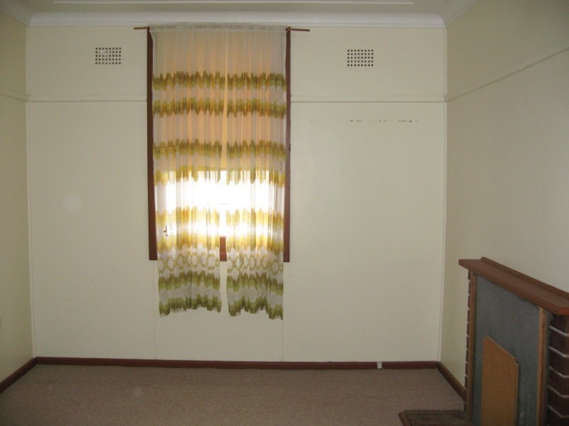 18 Gallop Avenue, Parkes NSW 2870