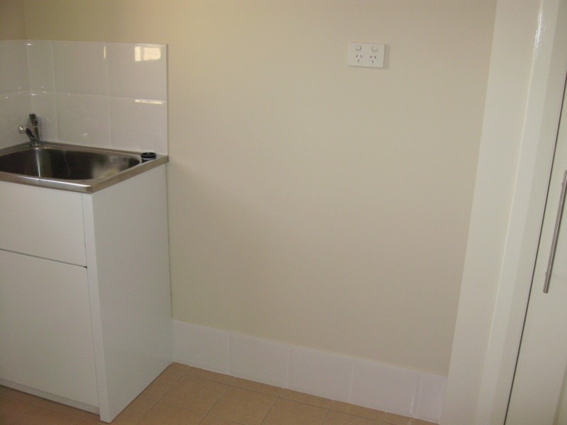 9 Blaxland Street, Parkes NSW 2870