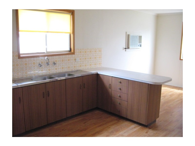 15 Kookaburra Street, Parkes NSW 2870