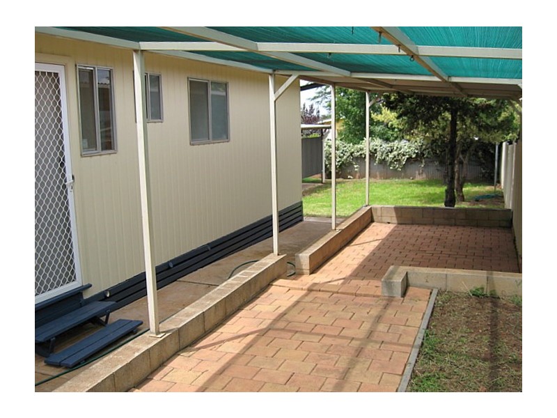 15 Kookaburra Street, Parkes NSW 2870