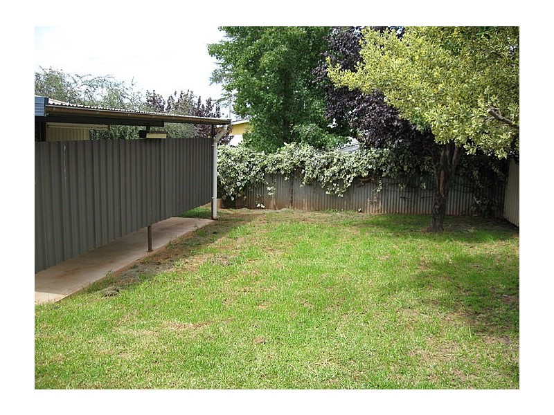 15 Kookaburra Street, Parkes NSW 2870