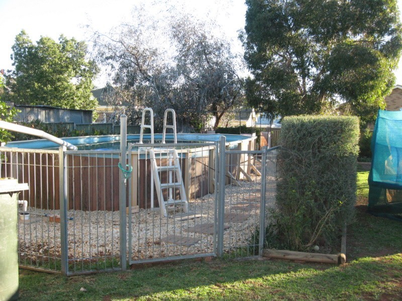 64 High Street, Parkes NSW 2870