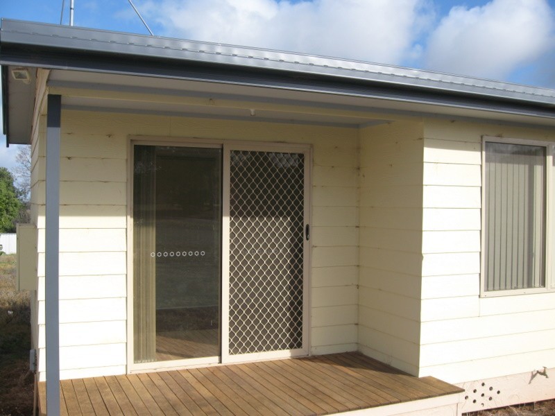 126 Euchie Street, Peak Hill NSW 2869