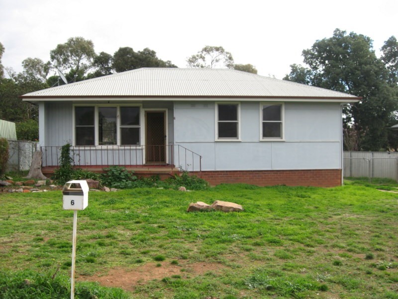 6 Fisher Street, Parkes NSW 2870