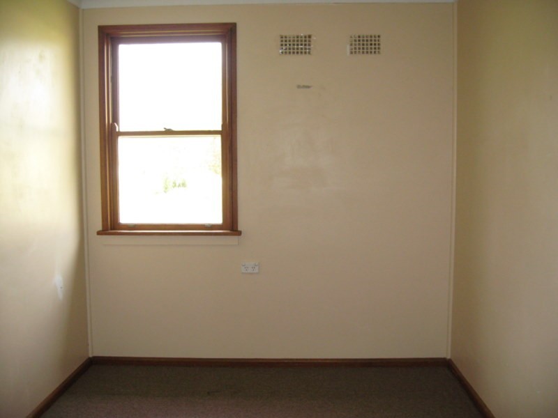 6 Fisher Street, Parkes NSW 2870
