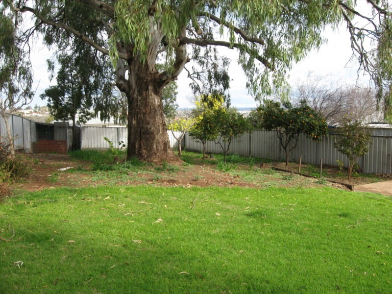 9 Kendall Street, Parkes NSW 2870