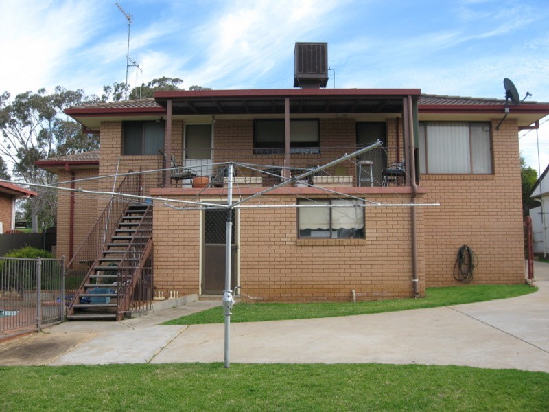 17 Lorking Street, Parkes NSW 2870