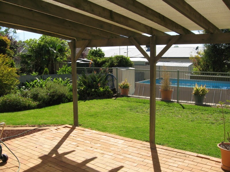 13 Lorking Street, Parkes NSW 2870