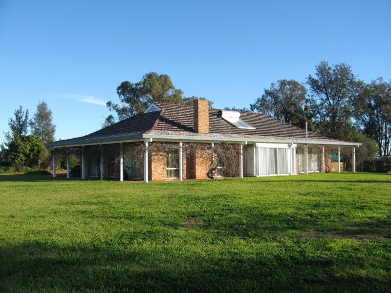 ‘Linden’ Bogan Road, Parkes NSW 2870