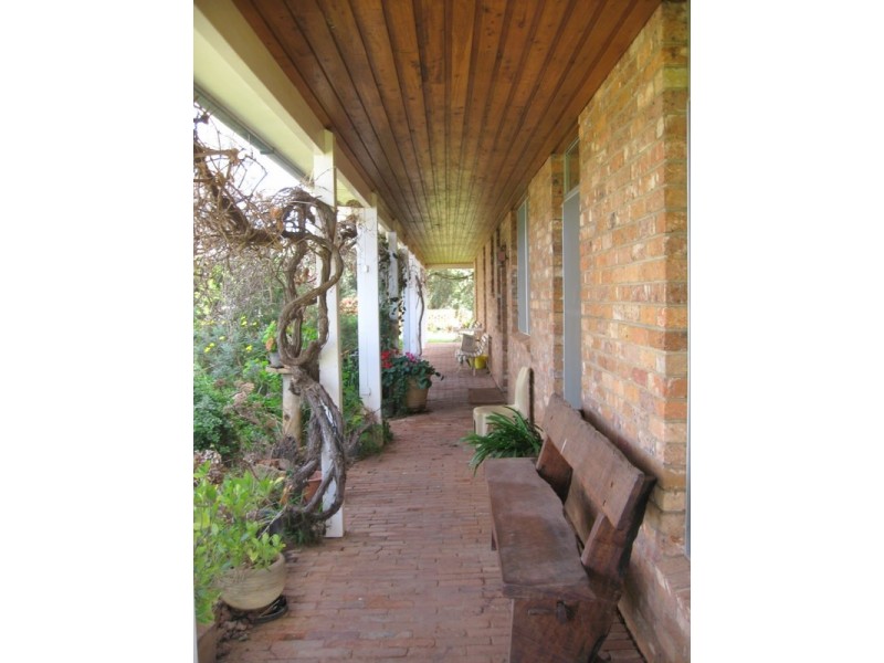 ‘Linden’ Bogan Road, Parkes NSW 2870