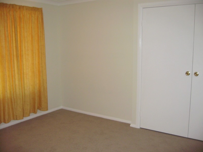 2 Carinya Street, Parkes NSW 2870