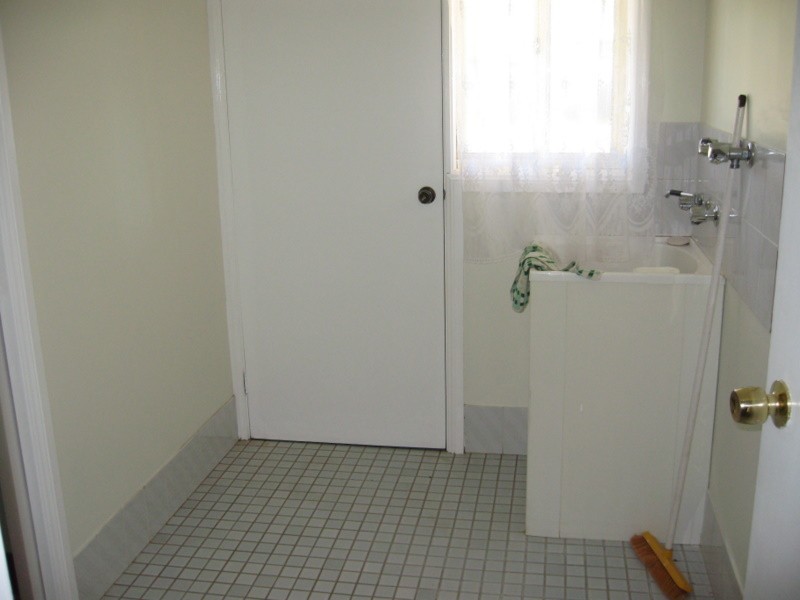 2 Carinya Street, Parkes NSW 2870