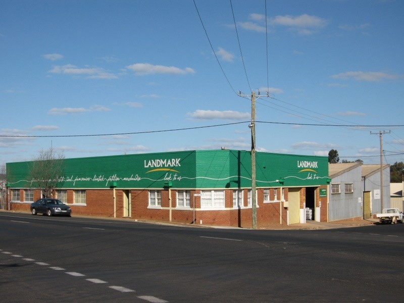 128 Clarinda Street, Parkes NSW 2870