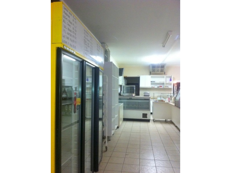 84 Caswell Street, Peak Hill NSW 2869