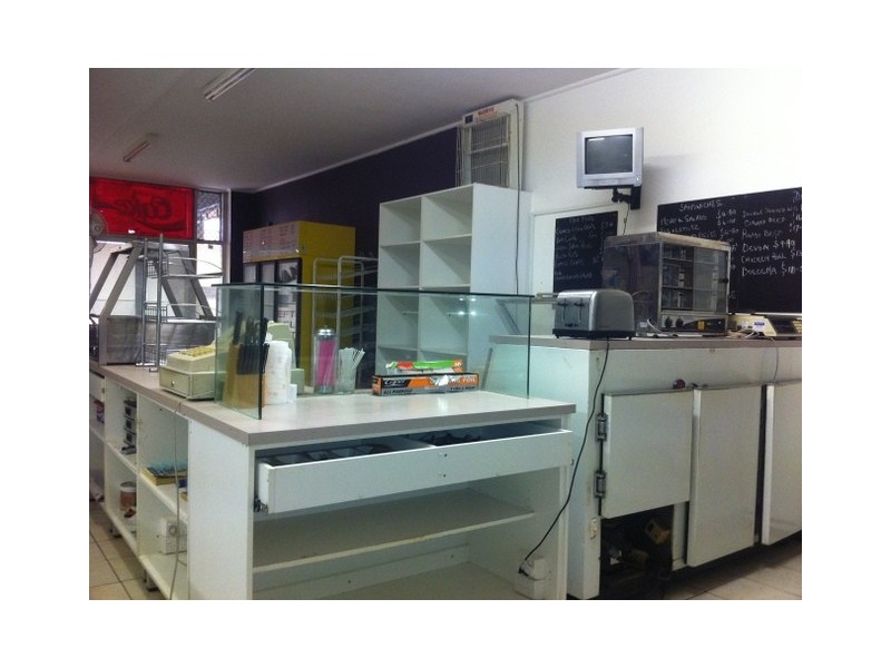 84 Caswell Street, Peak Hill NSW 2869