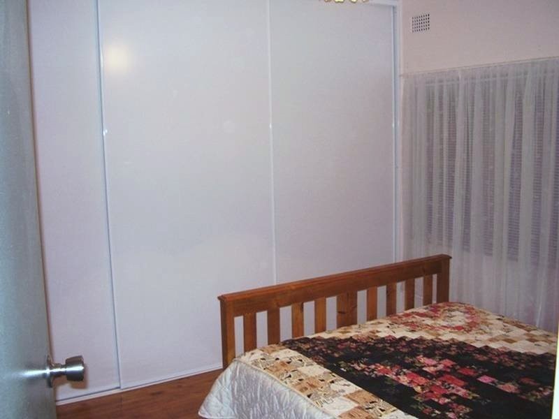 12 Armstrong Street, Parkes NSW 2870