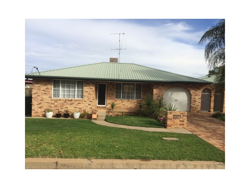 19 Want Street, Parkes NSW 2870