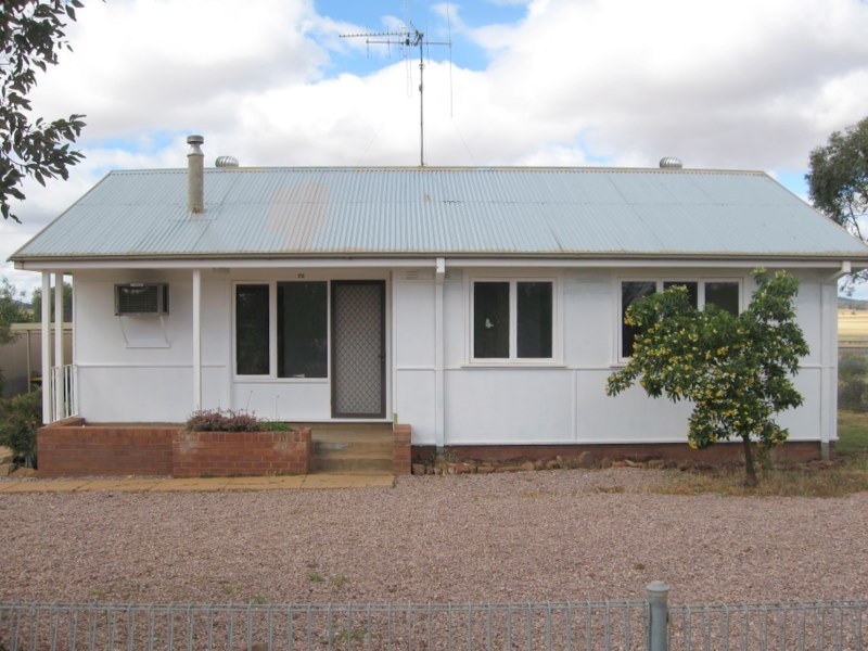 72 Lachlan Street, Bogan Gate NSW 2876