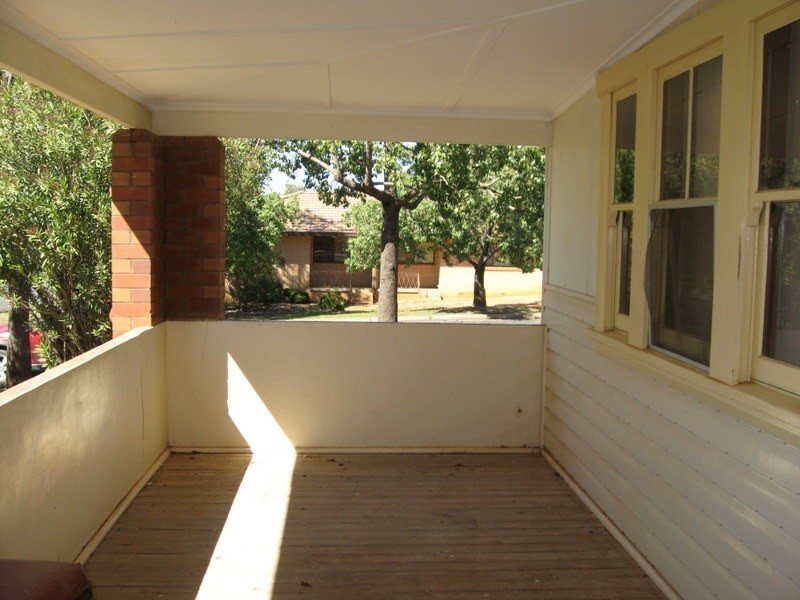 7 Phoenix Street, Parkes NSW 2870