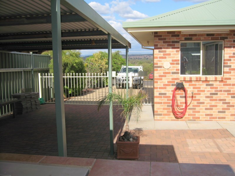 34 Fisher Street, Parkes NSW 2870