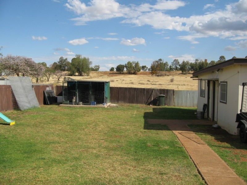 31 Webb Street, Parkes NSW 2870