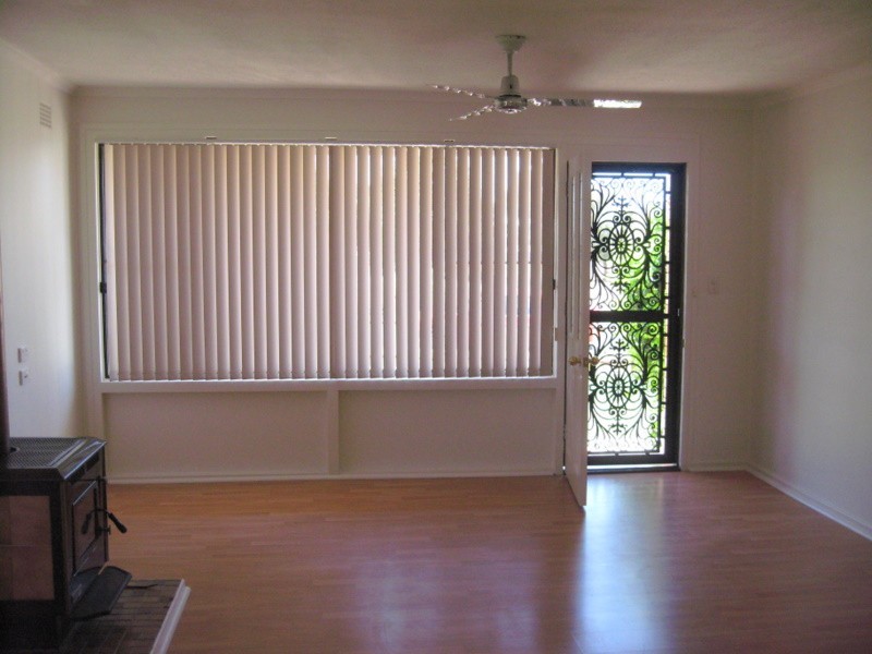 17 Best Street, Parkes NSW 2870
