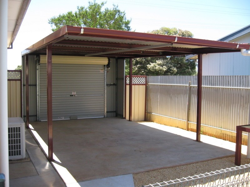 17 Best Street, Parkes NSW 2870