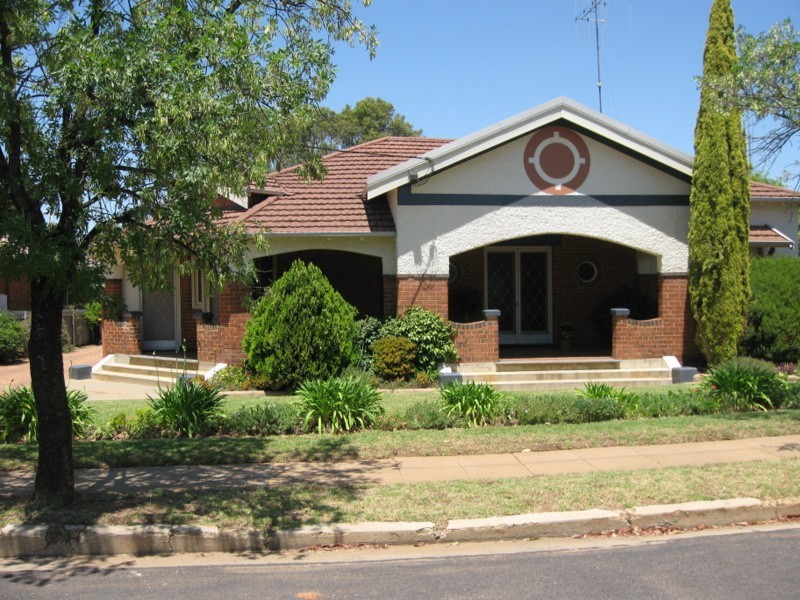 45 Dalton Street, Parkes NSW 2870