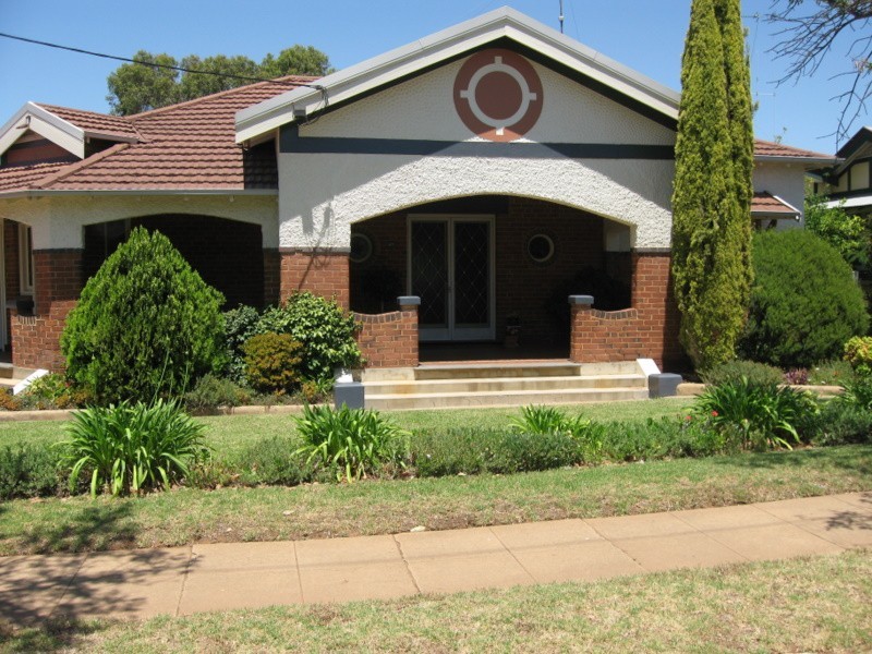 45 Dalton Street, Parkes NSW 2870