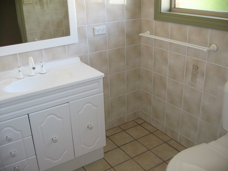 28 Fisher Street, Parkes NSW 2870