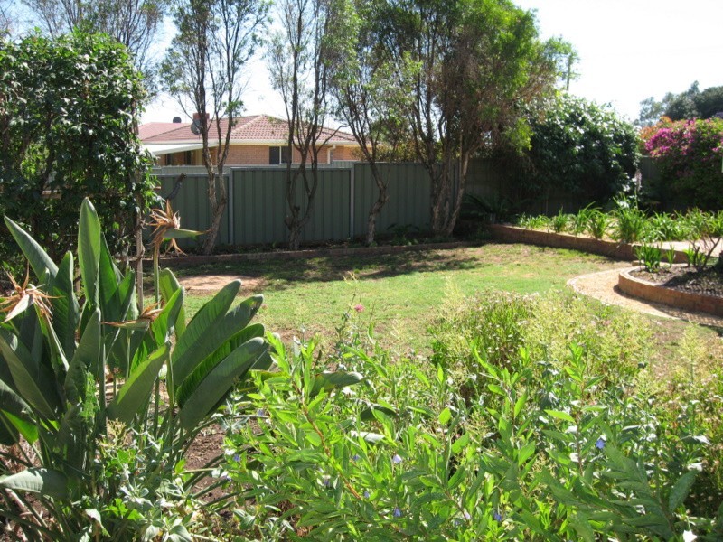 28 Fisher Street, Parkes NSW 2870