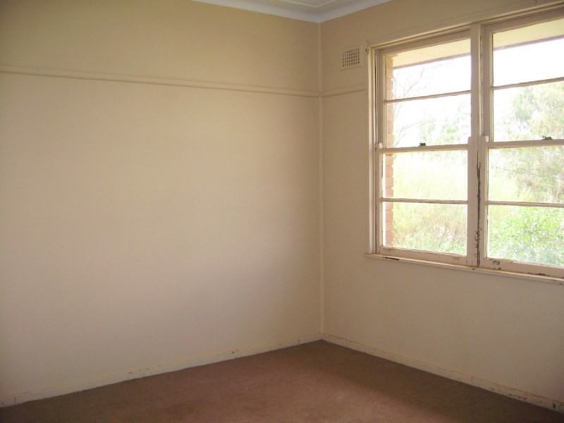 18 Alexandra Street, Parkes NSW 2870